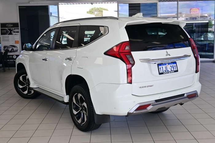 2024 Mitsubishi Pajero Sport GLS