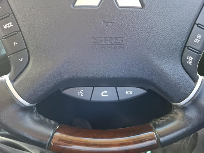 2014 Mitsubishi Pajero Exceed