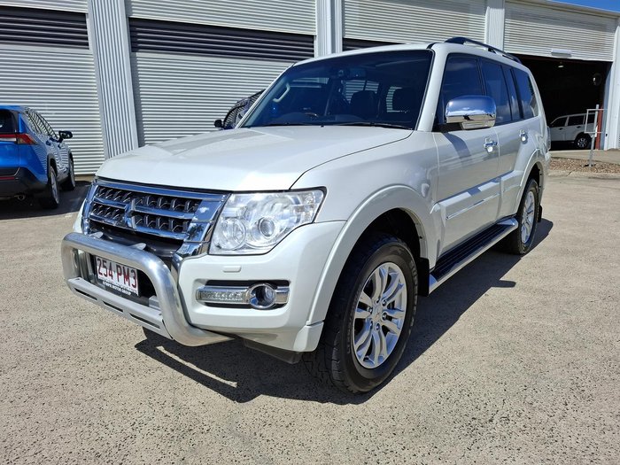 2014 Mitsubishi Pajero Exceed
