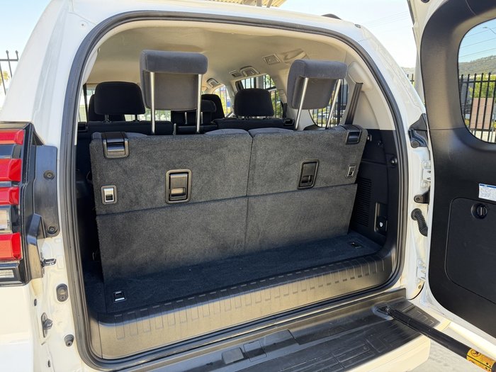 2022 Toyota Landcruiser Prado GXL