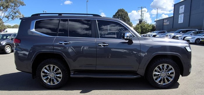 2022 Toyota Landcruiser