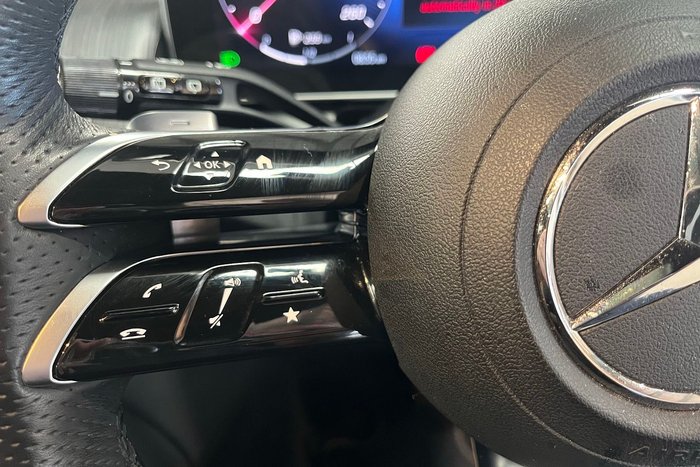 2023 Mercedes-Benz GLC-Class GLC300