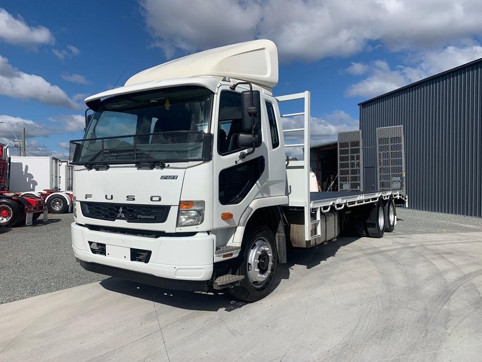 2015 Fuso Fighter 2427 White