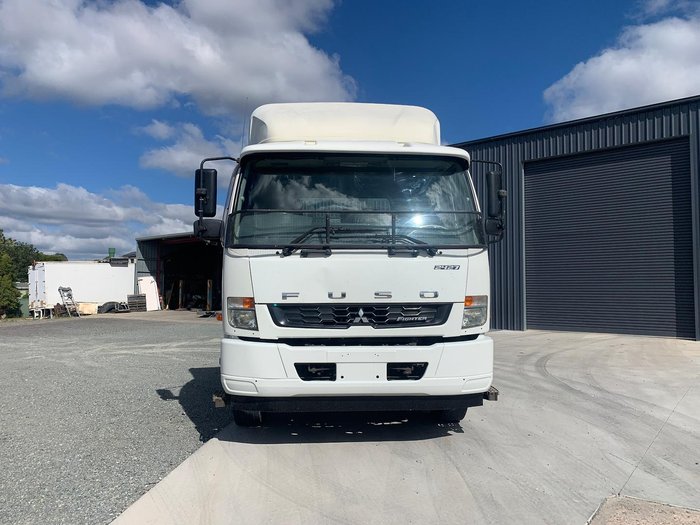 2015 Fuso Fighter 2427 White