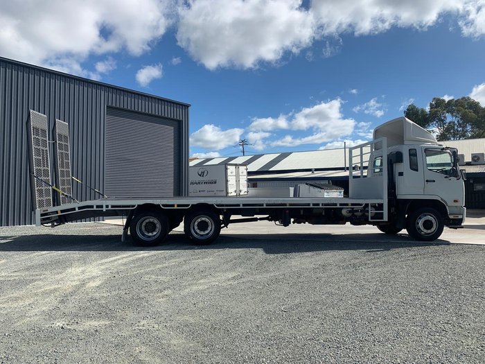 2015 Fuso Fighter 2427 White