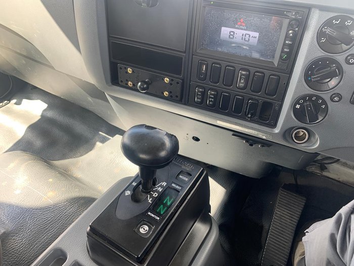 2015 Fuso Fighter 2427 White