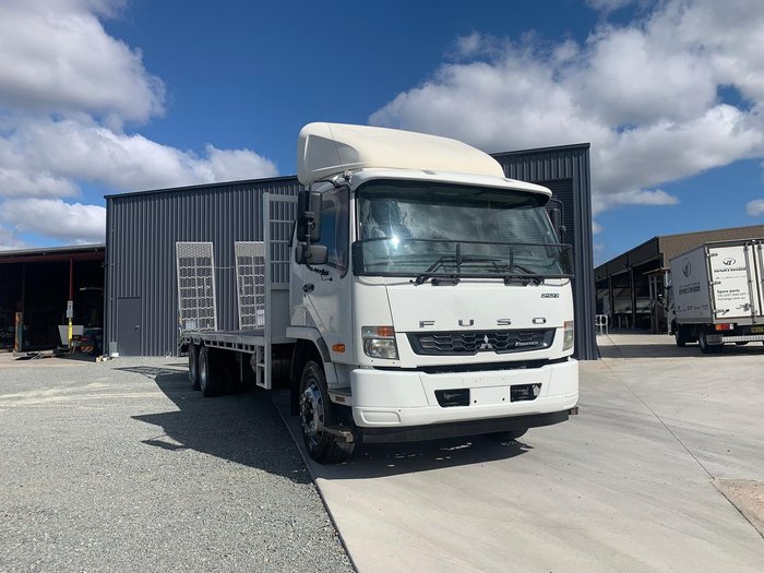 2015 Fuso Fighter 2427 White