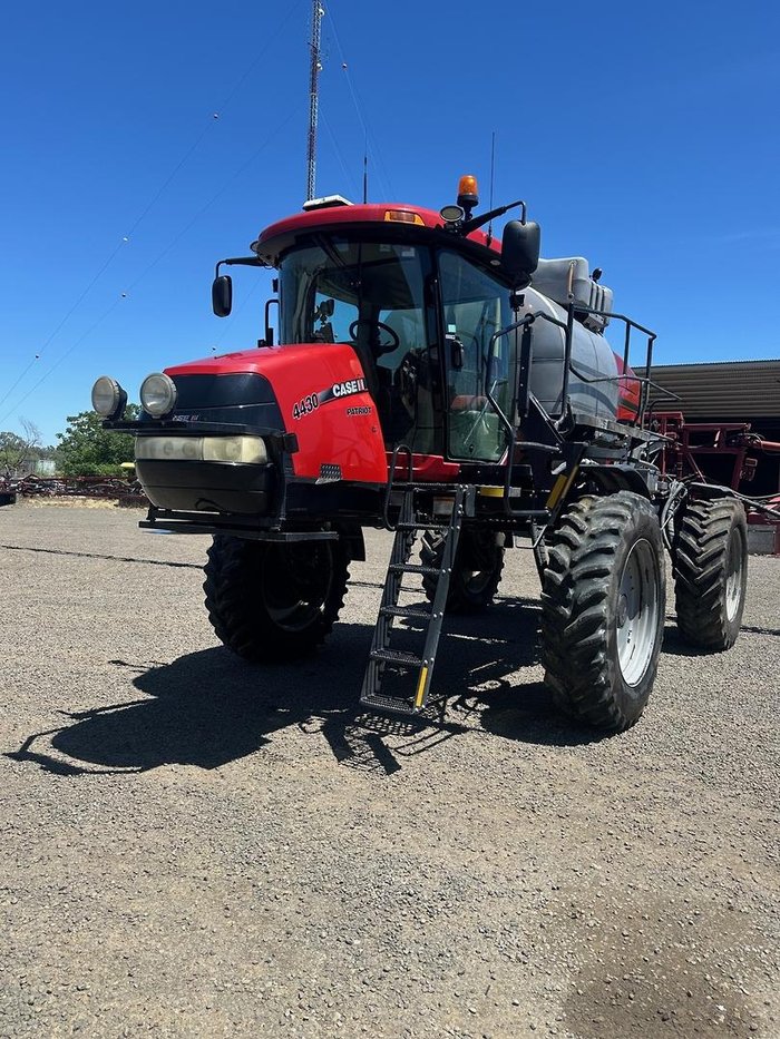 2016 CASE IH 4430 Red