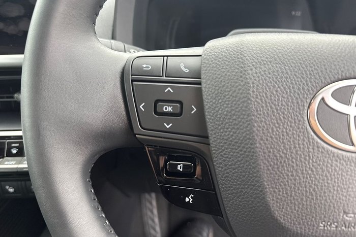 2024 Toyota C-HR GXL ZYX20R Glacier White