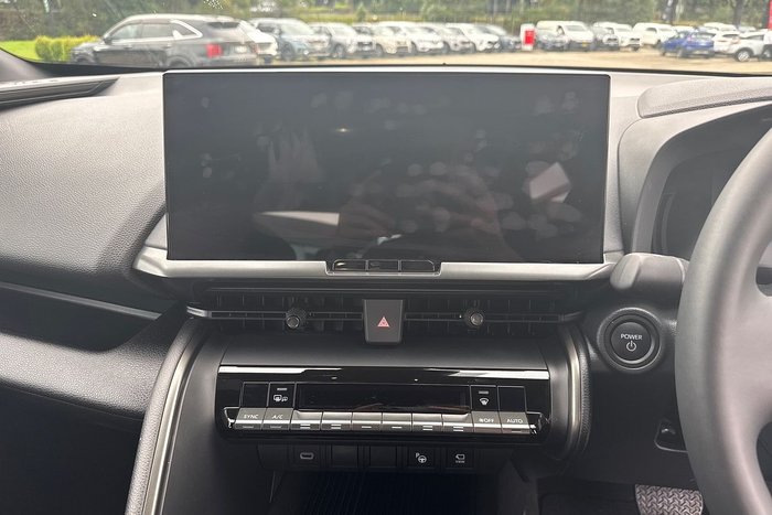 2024 Toyota C-HR GXL ZYX20R Glacier White