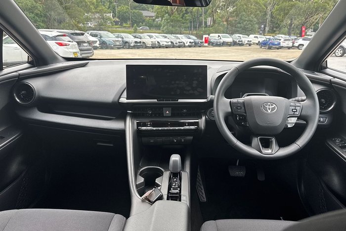 2024 Toyota C-HR GXL ZYX20R Glacier White