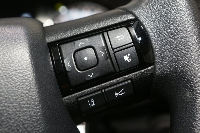 2024 Toyota Hilux SR