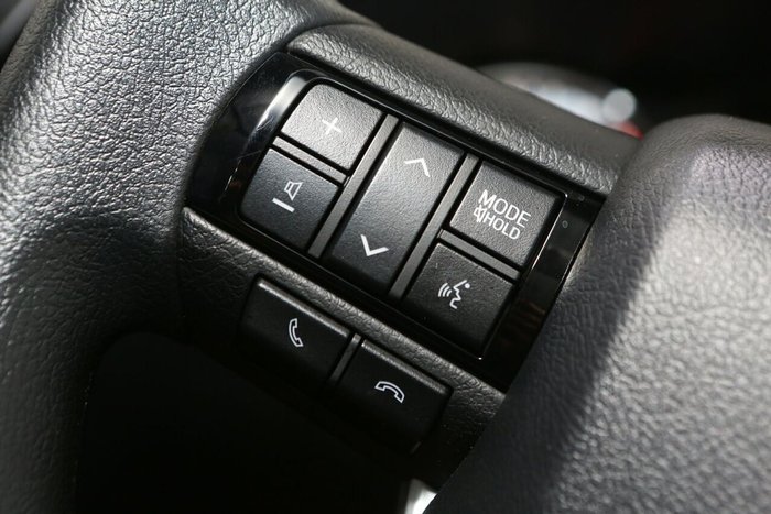 2024 Toyota Hilux SR