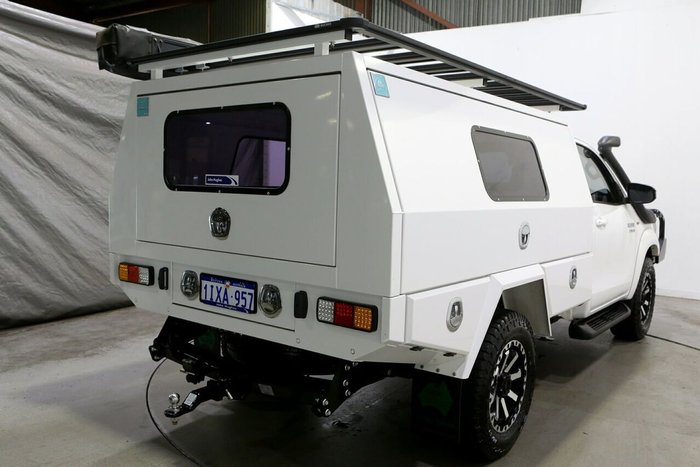 2024 Toyota Hilux SR