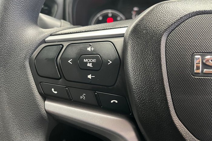 2025 Isuzu D-MAX SX