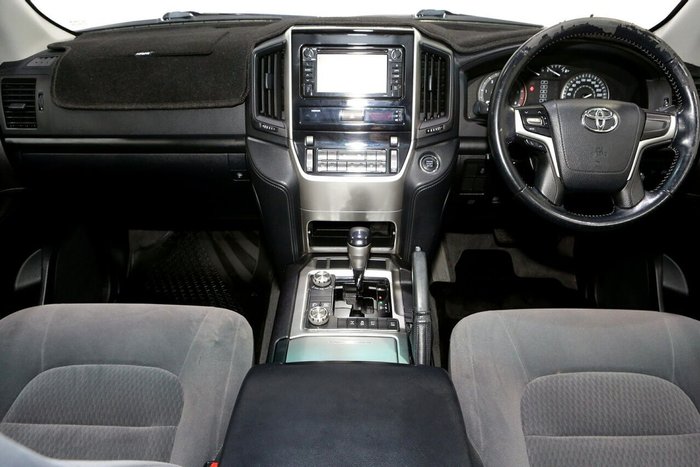 2017 Toyota Landcruiser GXL