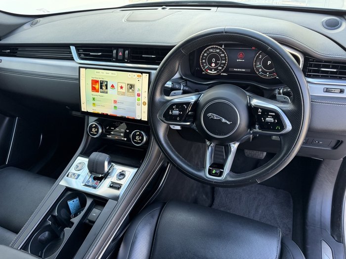 2021 Jaguar F-PACE P400 R-Dynamic SE