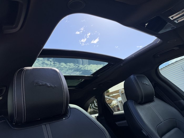 2021 Jaguar F-PACE P400 R-Dynamic SE