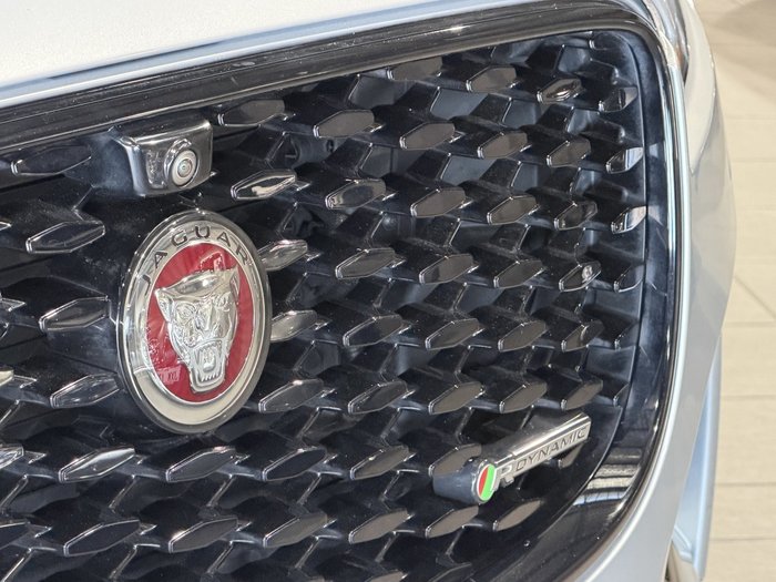 2021 Jaguar F-PACE P400 R-Dynamic SE