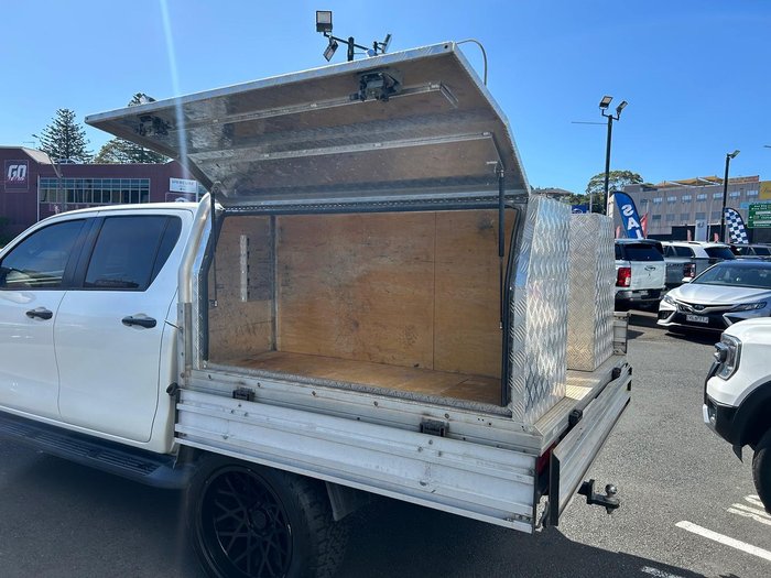 2018 Toyota Hilux SR5