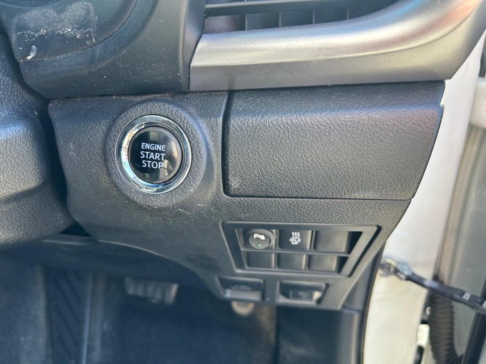 2018 Toyota Hilux SR5