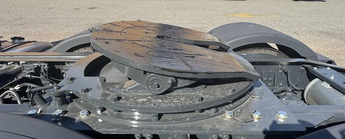 2024 Iveco S-Way AS700