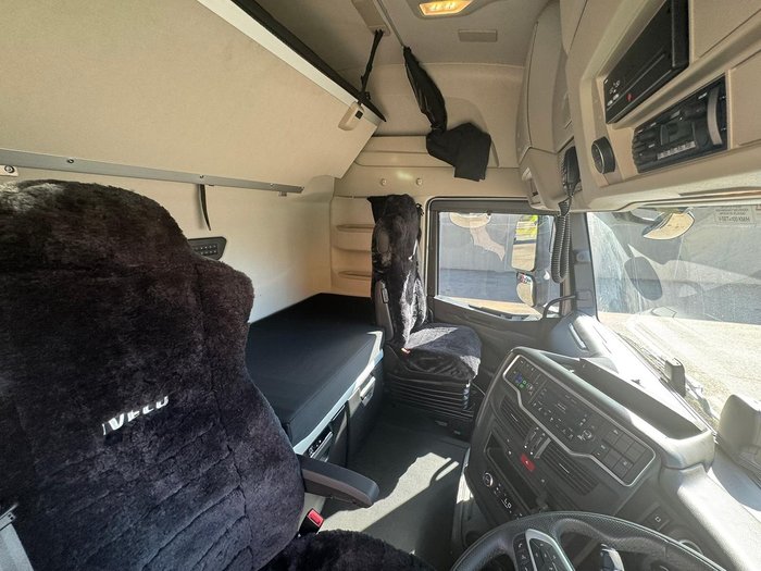 2024 Iveco S-Way AS700