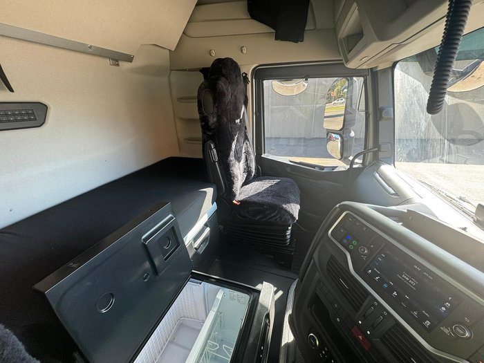 2024 Iveco S-Way AS700