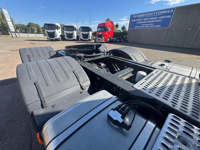 2024 Iveco S-Way AS700