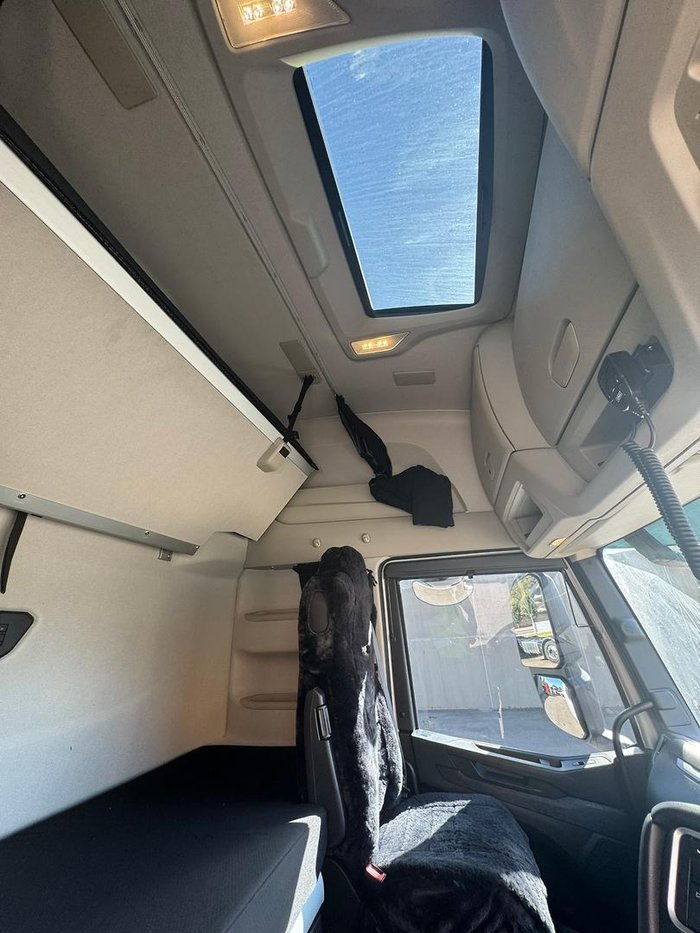 2024 Iveco S-Way AS700