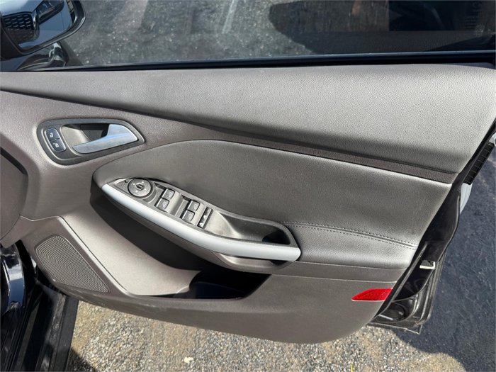 2016 FORD FOCUS TITANIUM LZ Black