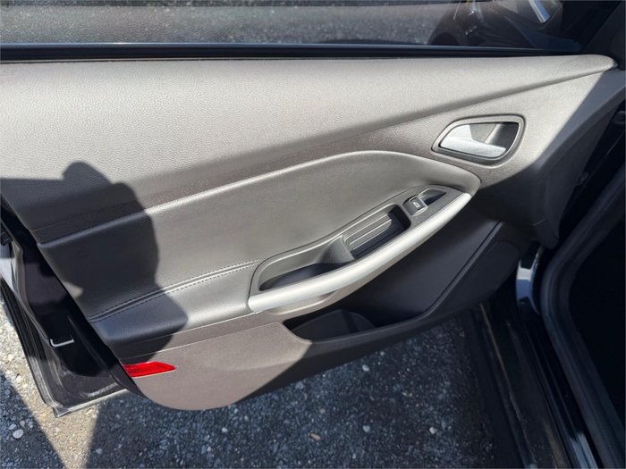 2016 FORD FOCUS TITANIUM LZ Black