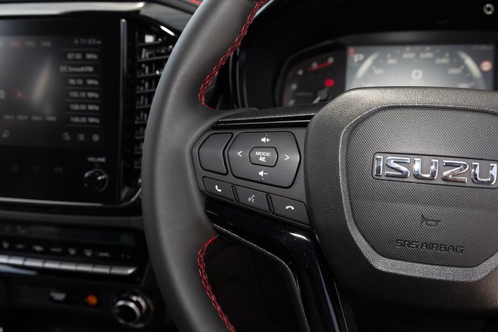 2025 Isuzu D-MAX X-TERRAIN MY25.5 4X4 Dual Range Neptune Blue