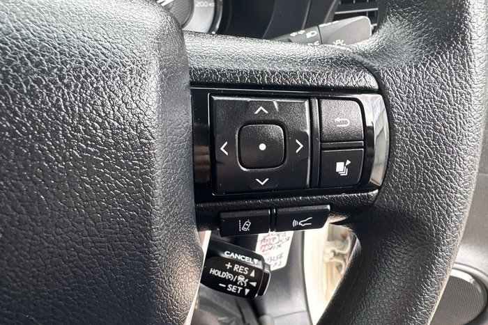 2025 Toyota Hilux SR GUN126R 4X4 Dual Range Glacier White