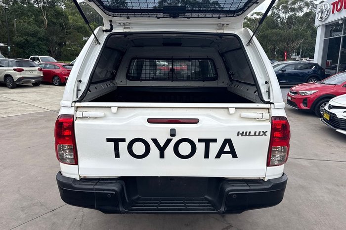 2025 Toyota Hilux SR GUN126R 4X4 Dual Range Glacier White