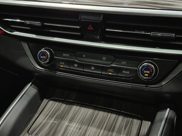 2021 LDV D90 Executive SV9A Grey