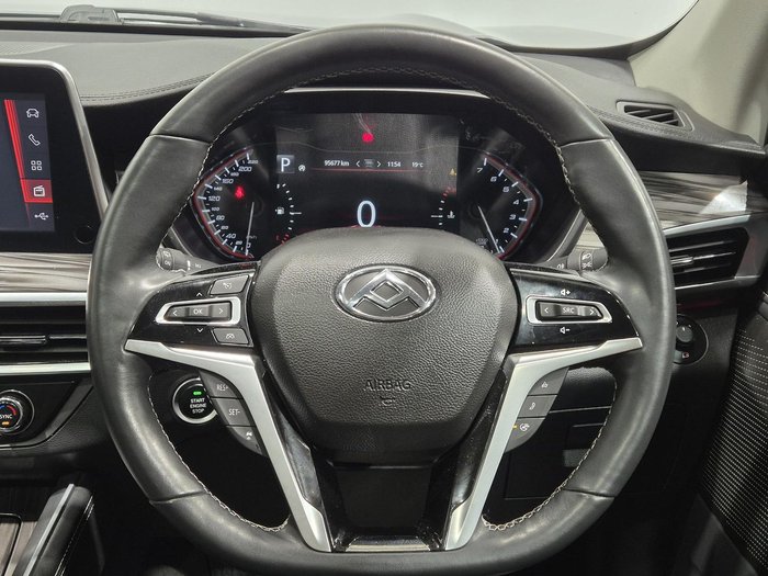 2021 LDV D90 Executive