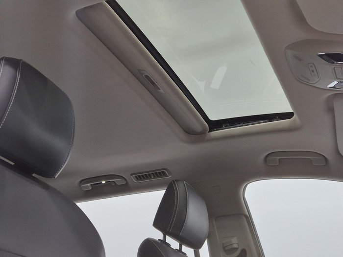 2021 LDV D90 Executive