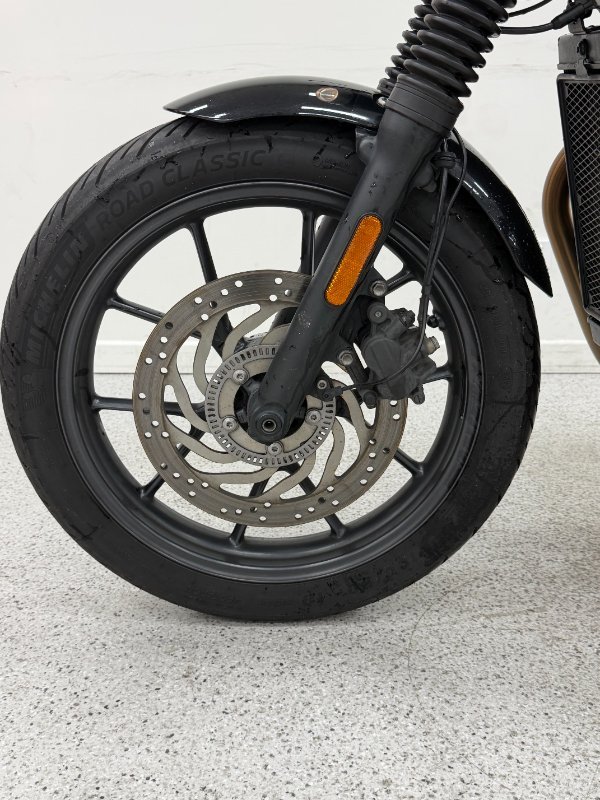 2017 Triumph STREET TWIN Black