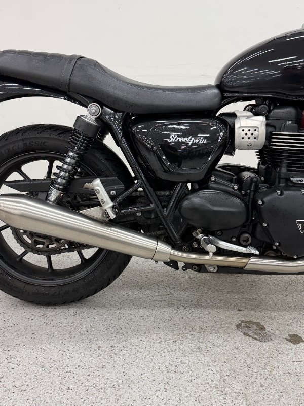 2017 Triumph STREET TWIN Black