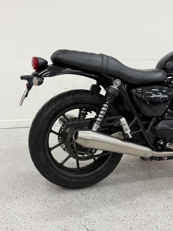 2017 Triumph STREET TWIN Black