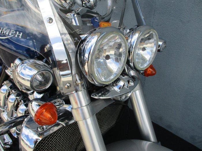 2008 Triumph ROCKET III CLASSIC BLUE