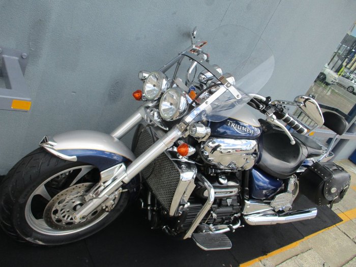 2008 Triumph ROCKET III CLASSIC BLUE