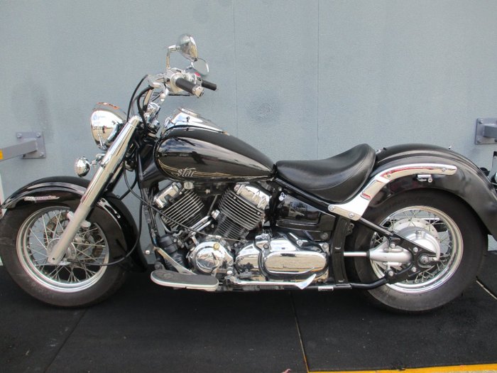 2017 Yamaha XVS650A V-STAR CLASSIC Black