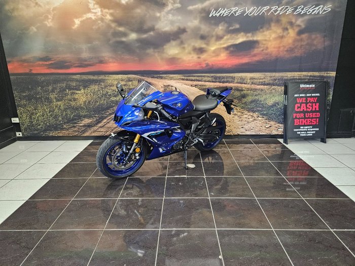 2025 Yamaha YZF-R7LA BLUE