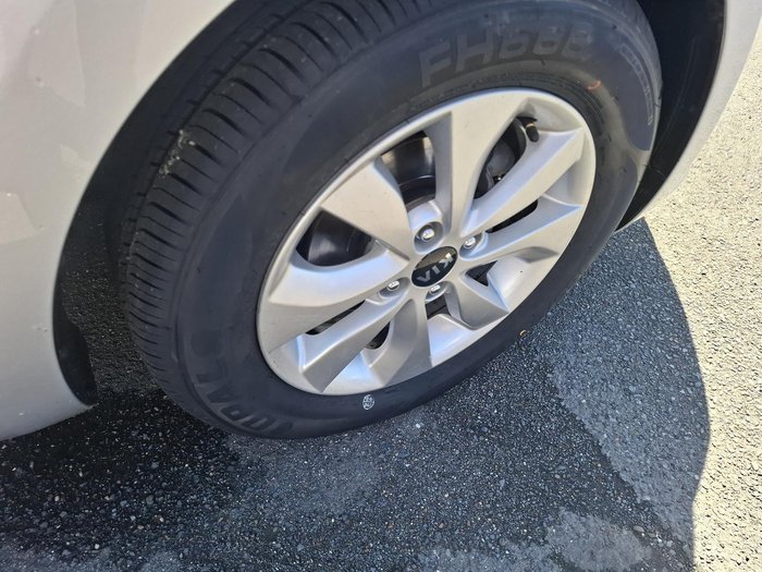 2014 Kia Rio S-Premium