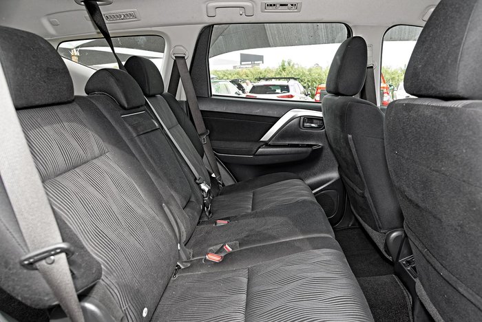 2022 Mitsubishi Pajero Sport GLX