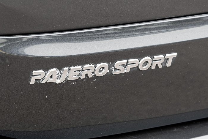 2022 Mitsubishi Pajero Sport GLX