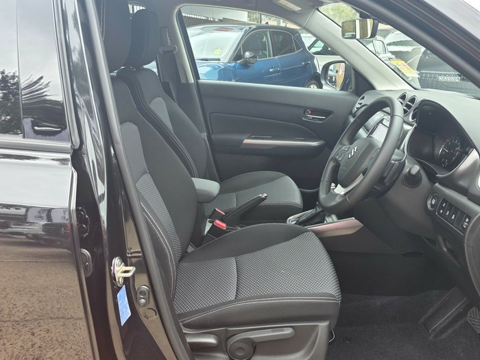 2025 Suzuki Vitara Turbo Hybrid