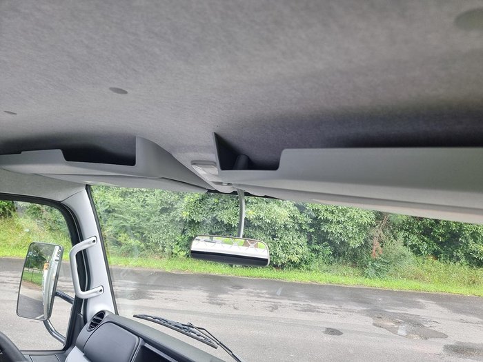 2025 Fuso Canter 615 White